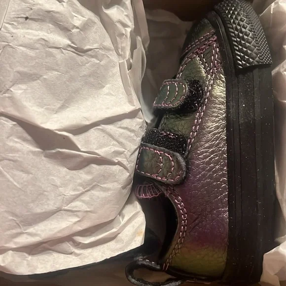 Chuck Taylor® All Star® Converse Iridescent Leather Low Top Sneaker | NEW!!!💜 - Picture 8 of 11